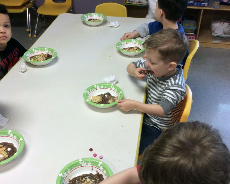 Pre-school students at April Cooking Class